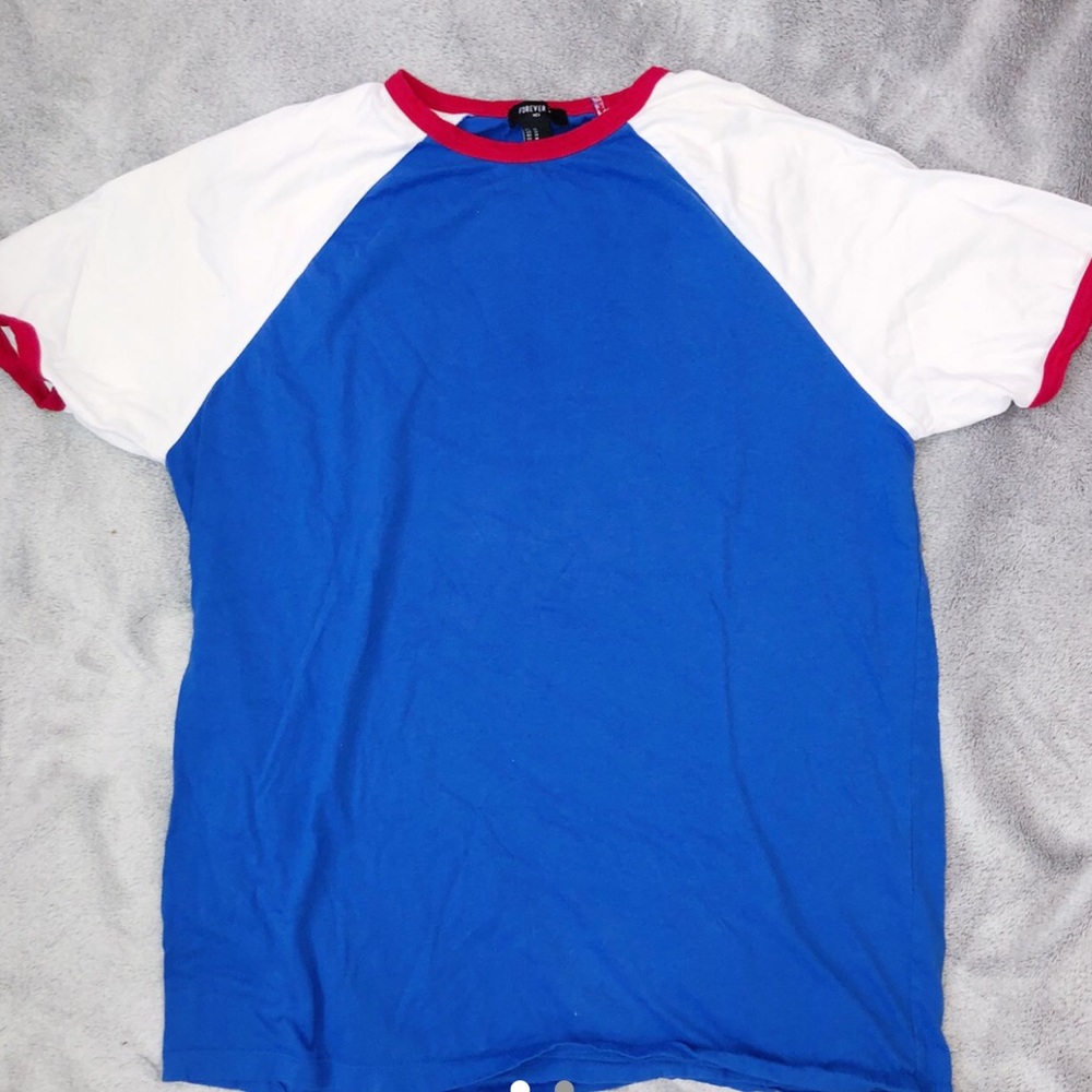 -FOREVER 21 Men T-Shirt